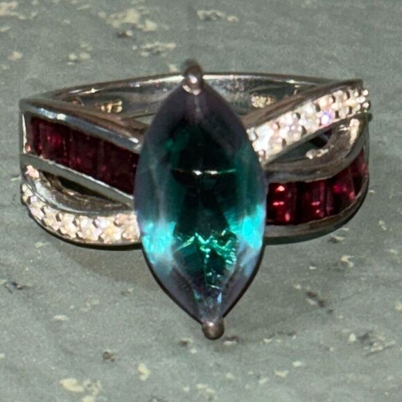 925 Silver & Green Tsavorite & Red Garnet tuxedo ring Sz 9,6.46g,16x7.5mm CZ - Picture 3 of 8